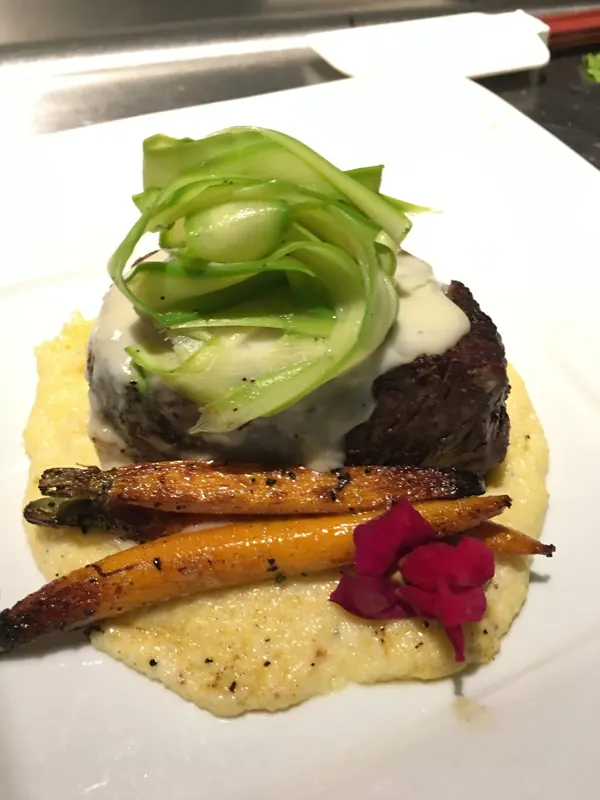 Filet with carrots and polenta