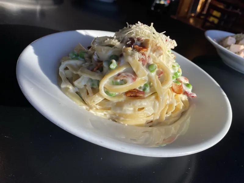 Pasta with cream sauce